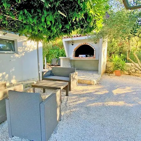 Alpesi faház - - Jardin Privatif Et Piscine Pakoštane