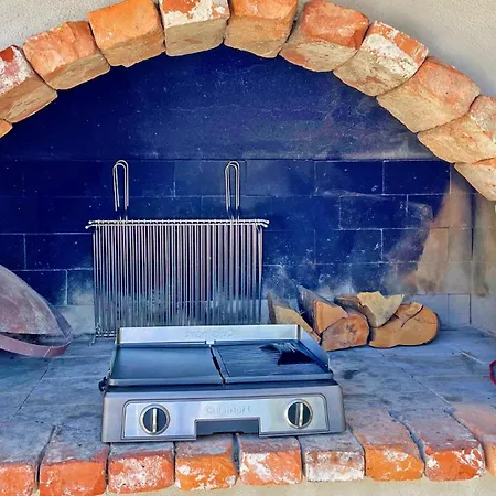- - Jardin Privatif Et Piscine Chalet *